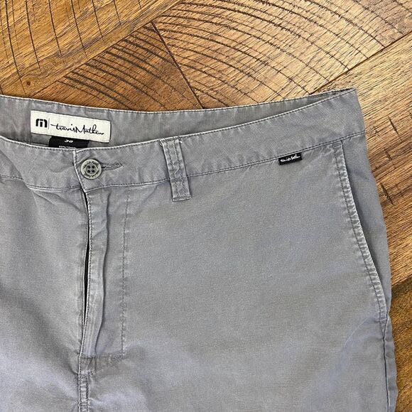 TRAVIS MATHEW cargo khaki shorts 38 - Picture 4 of 6